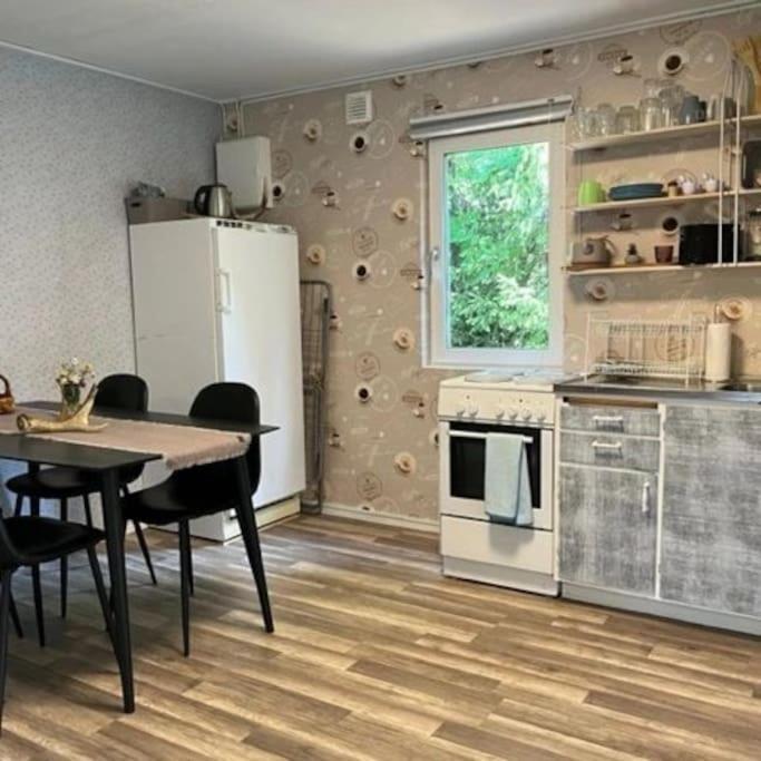 Familienfreundliche Farm Stuga Hamra  Extérieur photo